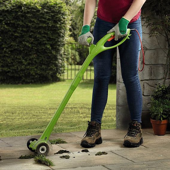 Garden Gear Weed Sweeper with Spare Brushes